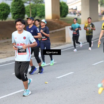 Runner Photo 6487443