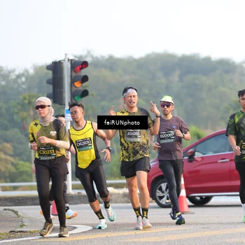 Runner Photo 6487451