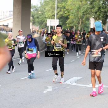 Runner Photo 6487547
