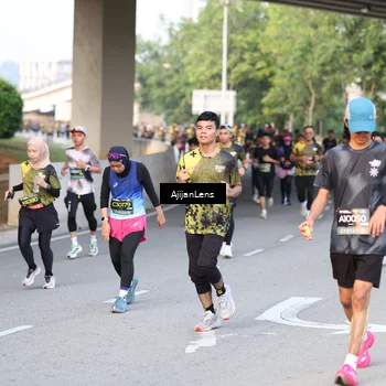 Runner Photo 6487563