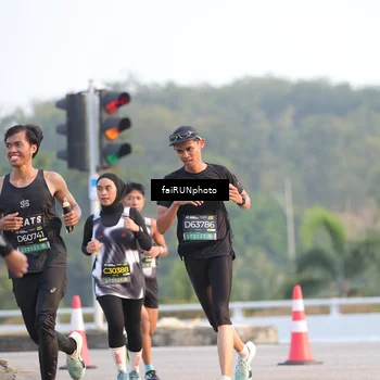 Runner Photo 6487600