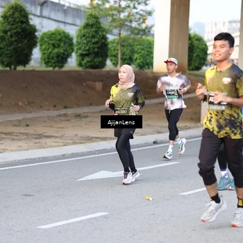 Runner Photo 6487601