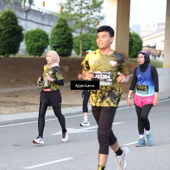 Runner Photo 6487636