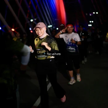 Runner Photo 6487673