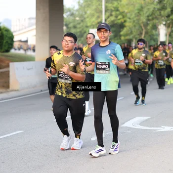 Runner Photo 6487677