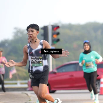 Runner Photo 6487697