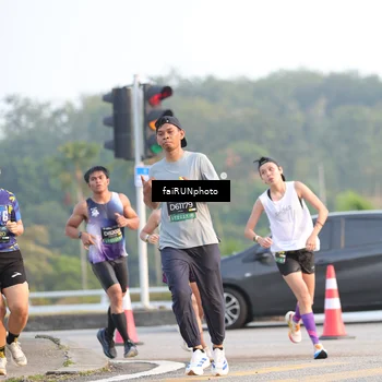 Runner Photo 6487824