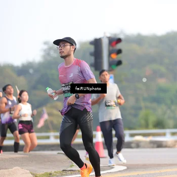 Runner Photo 6487835