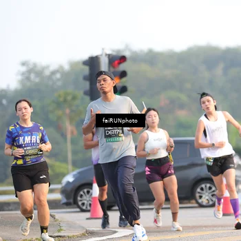Runner Photo 6487840