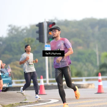 Runner Photo 6487878