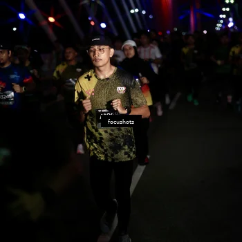 Runner Photo 6487942