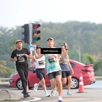 Runner Photo 6487946