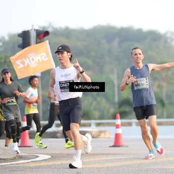Runner Photo 6487977