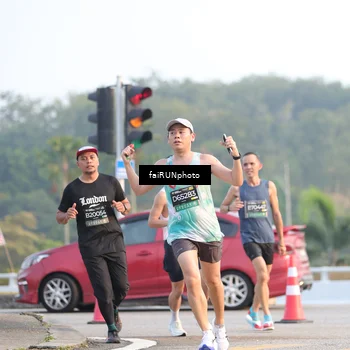 Runner Photo 6487978