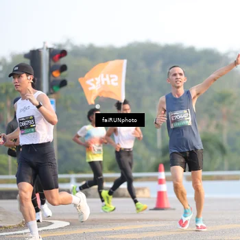 Runner Photo 6488002