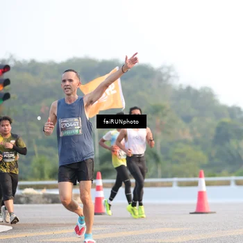 Runner Photo 6488004