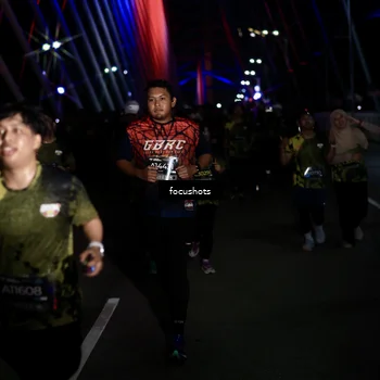 Runner Photo 6488010
