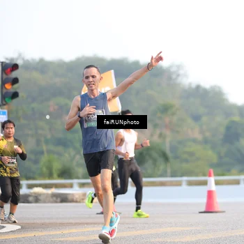 Runner Photo 6488034