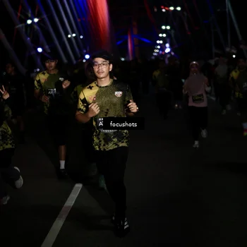 Runner Photo 6488064
