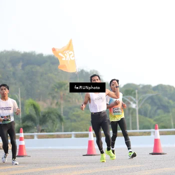 Runner Photo 6488098