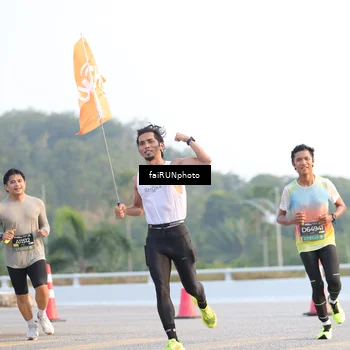 Runner Photo 6488103