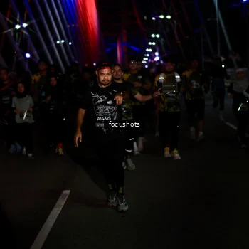 Runner Photo 6488172