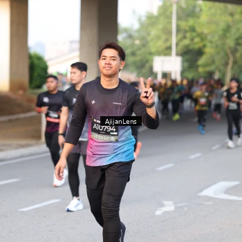 Runner Photo 6488174