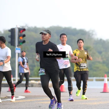 Runner Photo 6488189