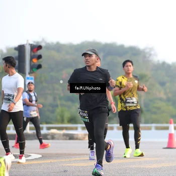 Runner Photo 6488190