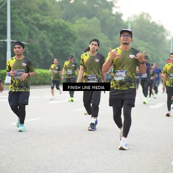 Runner Photo 6488242