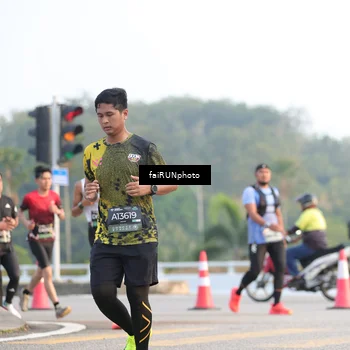 Runner Photo 6488275