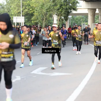 Runner Photo 6488280