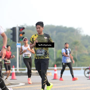 Runner Photo 6488281