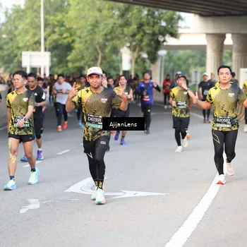 Runner Photo 6488323