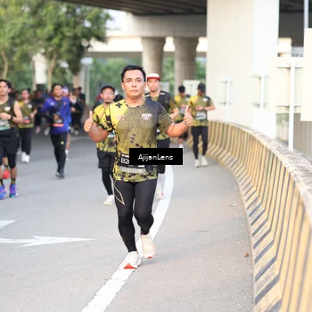 Runner Photo 6488345