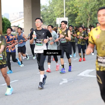 Runner Photo 6488422
