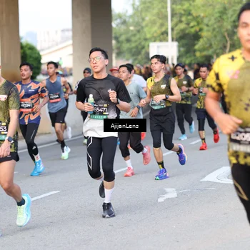 Runner Photo 6488448