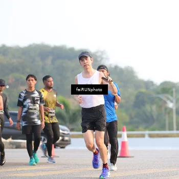 Runner Photo 6488511