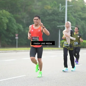 Runner Photo 6488553