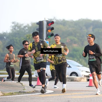 Runner Photo 6488625