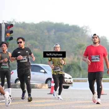 Runner Photo 6488642