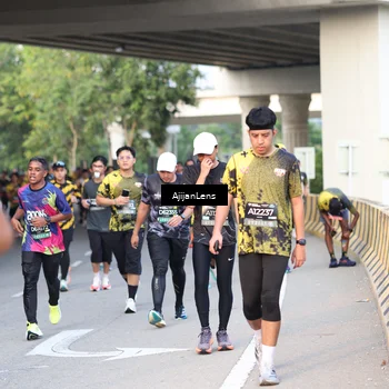 Runner Photo 6488649