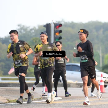 Runner Photo 6488655