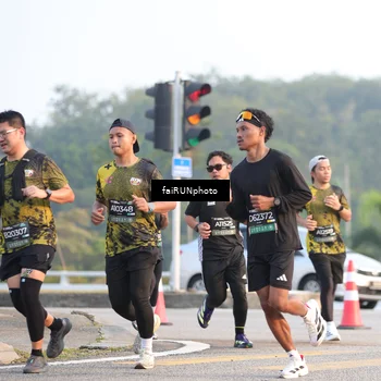 Runner Photo 6488656