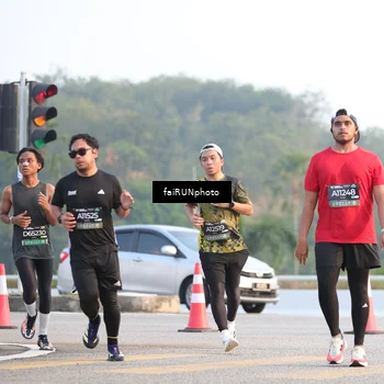 Runner Photo 6488658