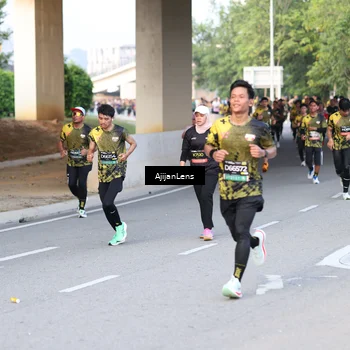 Runner Photo 6488695