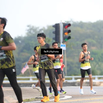 Runner Photo 6488793