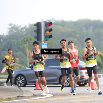 Runner Photo 6488794