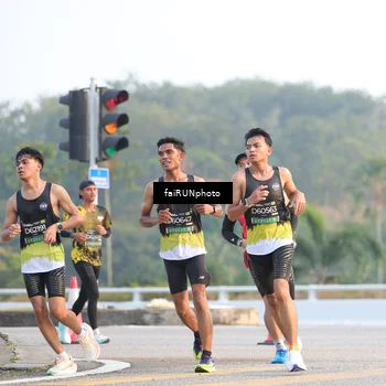 Runner Photo 6488813