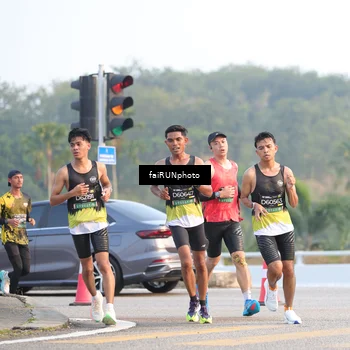 Runner Photo 6488815